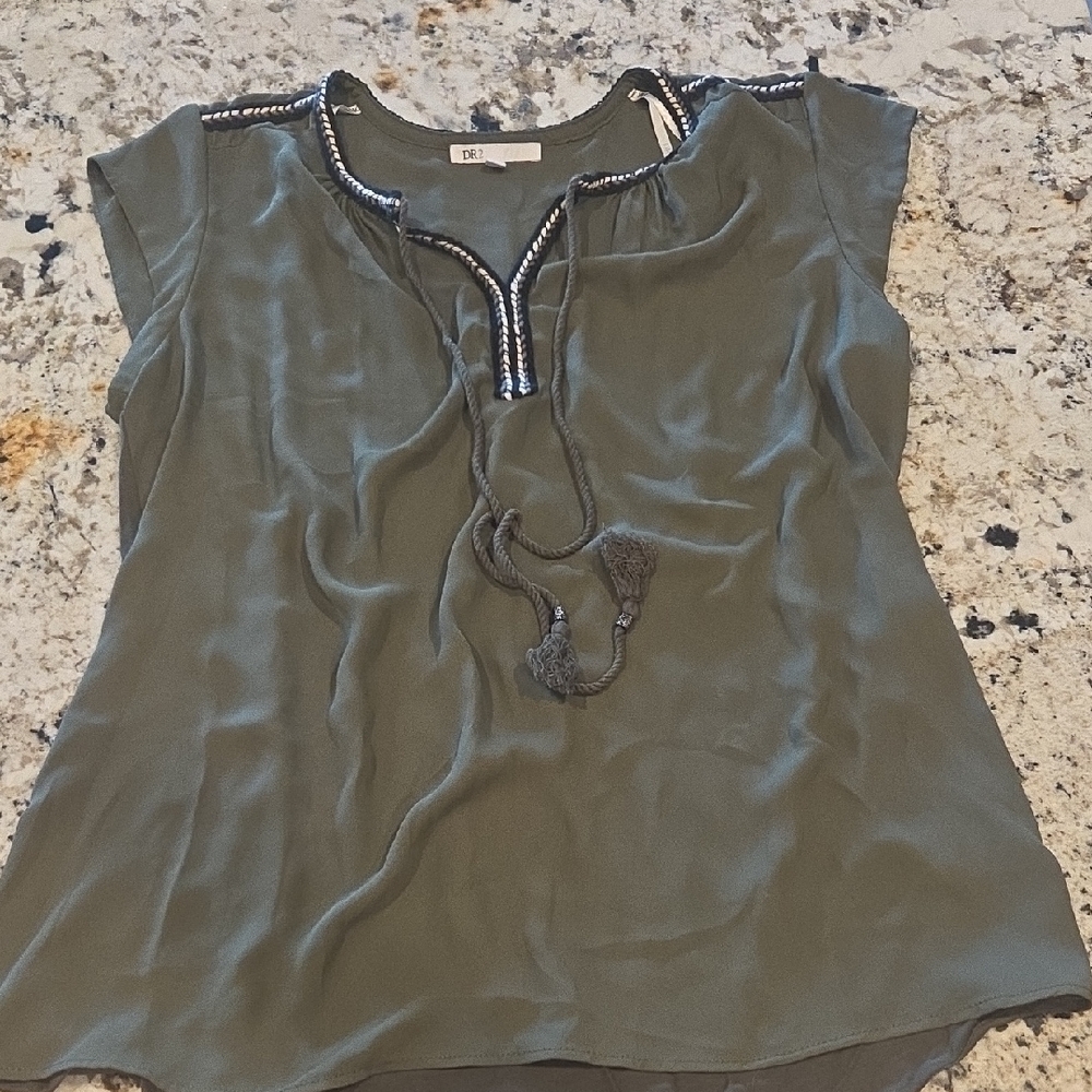 DR2 Olive Green Tassel Neck Cap Sleeve Top